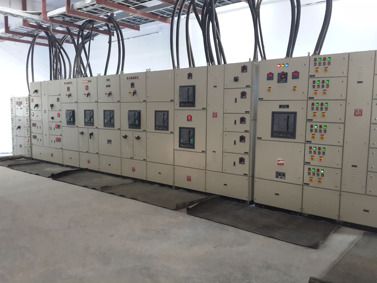 Power Control Center (PCC) Panel for Industrial Electrical Distribution Systems (220V)